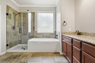 7 Maple Mill Ct, Conroe, TX 77301 - Photo 11