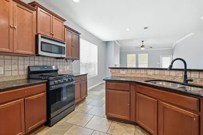 7 Maple Mill Court, Conroe, TX 77301 - Photo 7