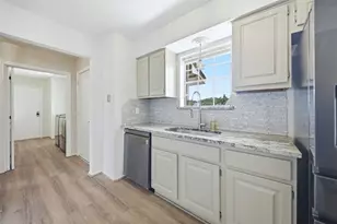 22 Patio Dr, Hilltop Lakes, TX 77871 - Photo 13
