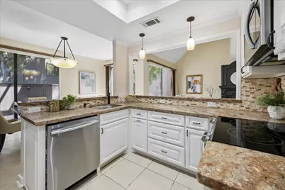 115 Litchfield Lane, Houston, TX 77024 - Photo 3