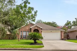 21475 Palace Pines Dr, Kingwood, TX 77339 - Photo 1