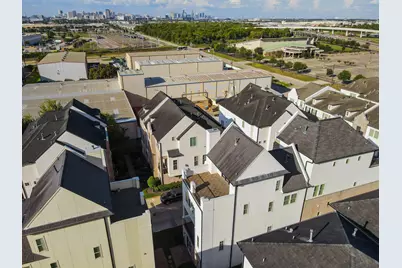 2056 Fannin Station N, Houston, TX 77045 - Photo 47