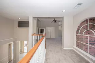 11527 Earley Forest Ln, Houston, TX 77043 - Photo 25