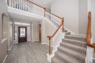 11527 Earley Forest Ln, Houston, TX 77043 - Photo 3