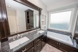 11527 Earley Forest Ln, Houston, TX 77043 - Photo 17