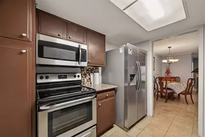 3834 Laura Leigh Drive, Friendswood, TX 77546 - Photo 11