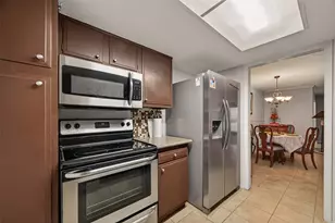 3834 Laura Leigh Dr, Friendswood, TX 77546 - Photo 11