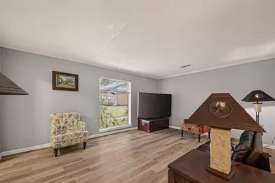 3834 Laura Leigh Drive, Friendswood, TX 77546 - Photo 7