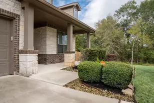 13874 Oak Manor Dr, Willis, TX 77318 - Photo 9