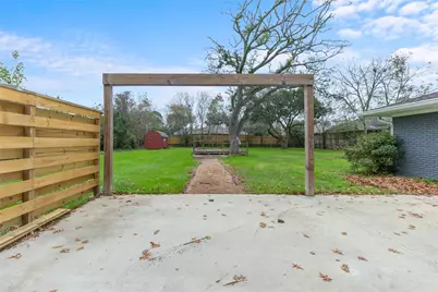 206 Texas Avenue, League City, TX 77573 - Photo 19