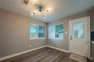 1623 Cherry Ridge Dr, Houston, TX 77077 - Photo 11