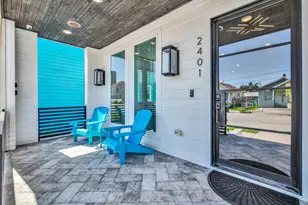 2401 33rd St, Galveston, TX 77550 - Photo 5