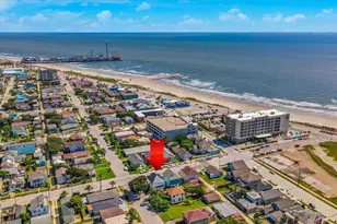 2401 33rd St, Galveston, TX 77550 - Photo 47