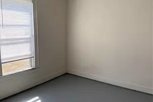 1002 Avenue M, Galveston, TX 77550 - Photo 9