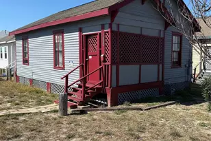 1002 Avenue M, Galveston, TX 77550 - Photo 1