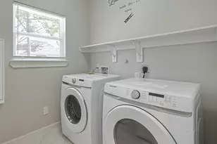910 King St, Houston, TX 77022 - Photo 19
