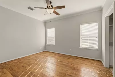 822 Stuart Street, Houston, TX 77006 - Photo 19