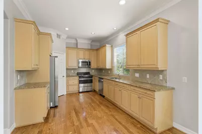 822 Stuart Street, Houston, TX 77006 - Photo 11