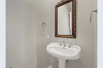 822 Stuart Street, Houston, TX 77006 - Photo 17