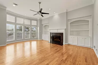 822 Stuart Street, Houston, TX 77006 - Photo 13