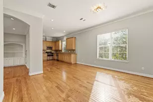 822 Stuart St, Houston, TX 77006 - Photo 7