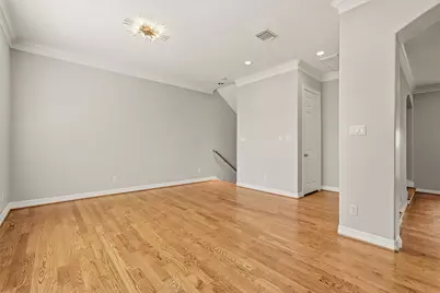 822 Stuart Street, Houston, TX 77006 - Photo 9
