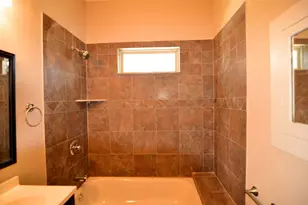 1602 Lee St, Houston, TX 77009 - Photo 25