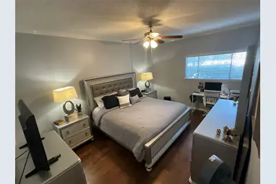 7063 N Holiday Drive, Galveston, TX 77550 - Photo 11