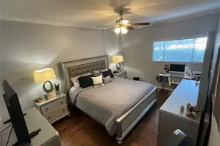 7063 N Holiday Dr, Galveston, TX 77550 - Photo 11