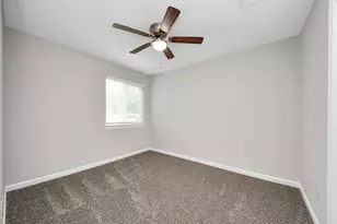 9638 Ravensworth Dr, Houston, TX 77031 - Photo 27