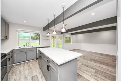 9638 Ravensworth Drive, Houston, TX 77031 - Photo 13