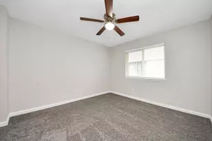 9638 Ravensworth Dr, Houston, TX 77031 - Photo 31