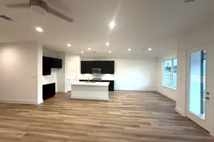 255 Springfield Terrace Ct, Conroe, TX 77304 - Photo 5