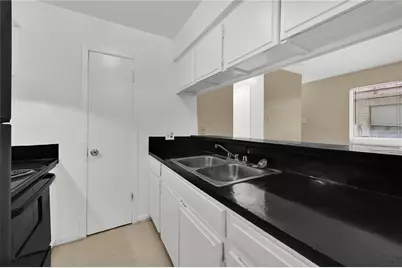 7211 Atwell Dr #16, Houston, TX 77026 - Photo 11