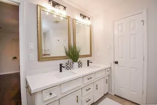 12911 Kathy Ln, Cypress, TX 77429 - Photo 13