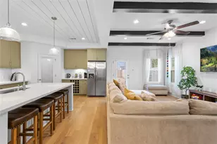 9215 Noel St, Houston, TX 77033 - Photo 9