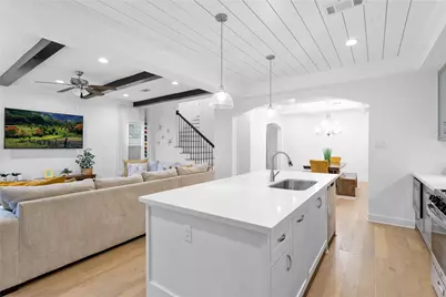 9215 Noel Street, Houston, TX 77033 - Photo 11