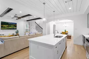 9215 Noel St, Houston, TX 77033 - Photo 11