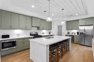 9215 Noel St, Houston, TX 77033 - Photo 17