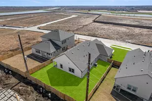 8314 Amethyst Valley Ln, Angleton, TX 77515 - Photo 5