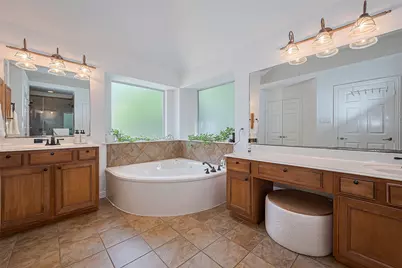 157 E Frontera Circle, The Woodlands, TX 77382 - Photo 25