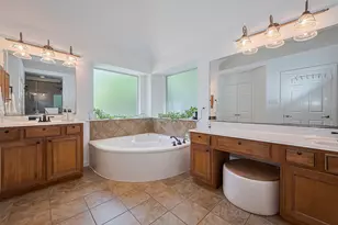 157 E Frontera Cir, The Woodlands, TX 77382 - Photo 25