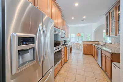 157 E Frontera Circle, The Woodlands, TX 77382 - Photo 15