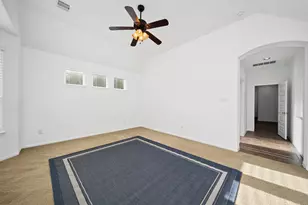 4663 Rockton Hills Ln, Sugar Land, TX 77479 - Photo 35