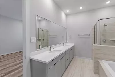 608 Thornton Oaks Lane, Houston, TX 77018 - Photo 9