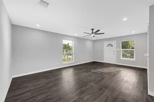2811 Amboy St, Houston, TX 77026 - Photo 9