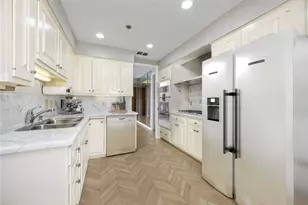 5555 Del Monte Dr, Houston, TX 77056 - Photo 17