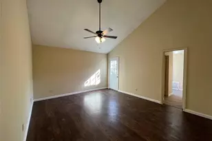 11039 Holworth Dr, Houston, TX 77072 - Photo 9