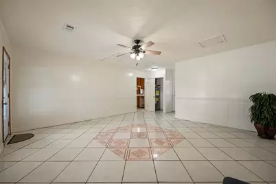 522 Hollyvale Dr, Houston, TX 77060 - Photo 3