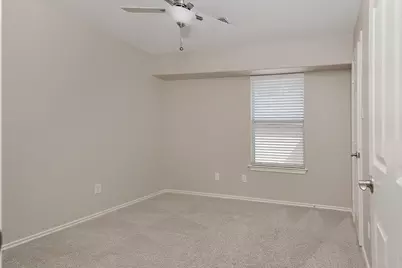 11 Scenic Brook Court, The Woodlands, TX 77382 - Photo 13